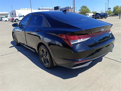 2022 Hyundai ELANTRA SEL   - Photo 5 - Dallas, TX 75252