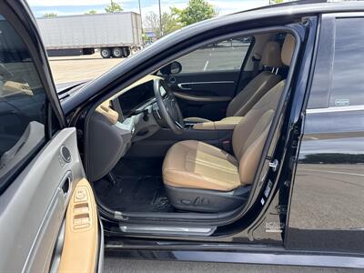 2025 Hyundai SONATA Hybrid Limited - Photo 19 - Dallas, TX 75252
