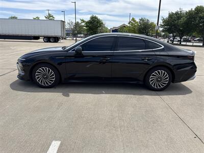 2025 Hyundai SONATA Hybrid Limited - Photo 4 - Dallas, TX 75252