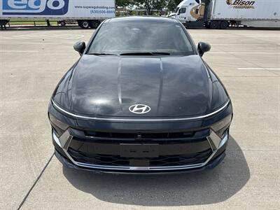 2025 Hyundai SONATA Hybrid Limited - Photo 2 - Dallas, TX 75252