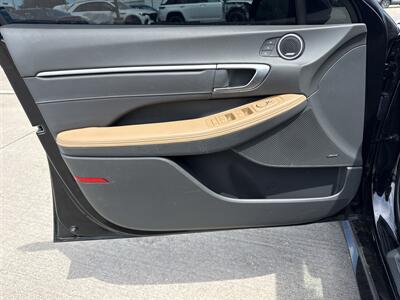 2025 Hyundai SONATA Hybrid Limited - Photo 10 - Dallas, TX 75252