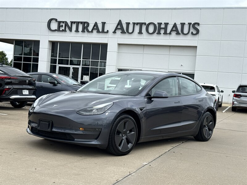 2023 Tesla Model 3 -'s photo