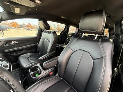 2026 Chrysler Pacifica Select   - Photo 31 - Dallas, TX 75252