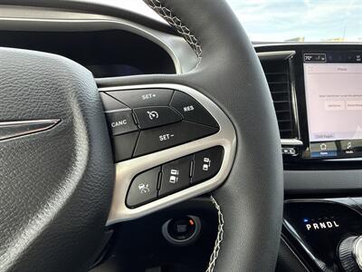 2026 Chrysler Pacifica Select   - Photo 27 - Dallas, TX 75252