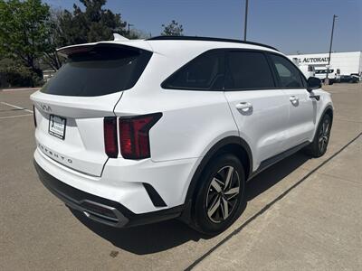 2022 Kia Sorento S   - Photo 7 - Dallas, TX 75252