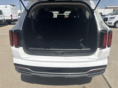 2022 Kia Sorento S   - Photo 16 - Dallas, TX 75252