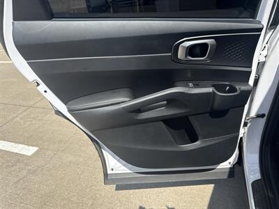 2022 Kia Sorento S   - Photo 12 - Dallas, TX 75252