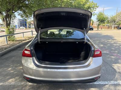 2025 Chevrolet Malibu LT   - Photo 15 - Dallas, TX 75252