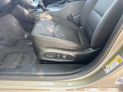 2025 Chevrolet Malibu LT   - Photo 18 - Dallas, TX 75252