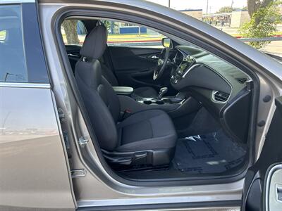 2025 Chevrolet Malibu LT   - Photo 19 - Dallas, TX 75252
