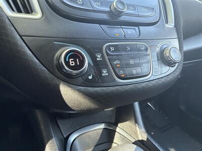 2025 Chevrolet Malibu LT   - Photo 28 - Dallas, TX 75252
