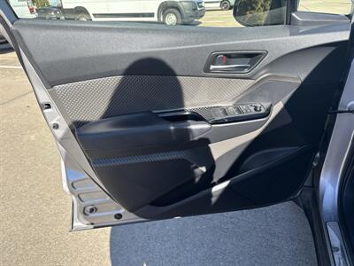 2020 Toyota C-HR LE   - Photo 10 - Dallas, TX 75252