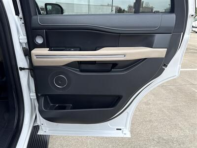 2024 Ford Expedition Limited - Photo 13 - Dallas, TX 75252