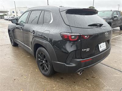 2024 Mazda CX-50 2.5 S Preferred   - Photo 5 - Dallas, TX 75252