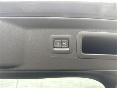 2024 Mazda CX-50 2.5 S Preferred   - Photo 18 - Dallas, TX 75252