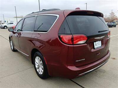 2017 Chrysler Pacifica Touring Plus   - Photo 5 - Dallas, TX 75252