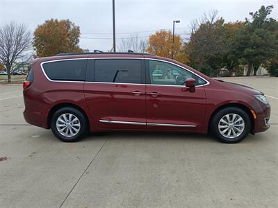 2017 Chrysler Pacifica Touring Plus   - Photo 8 - Dallas, TX 75252