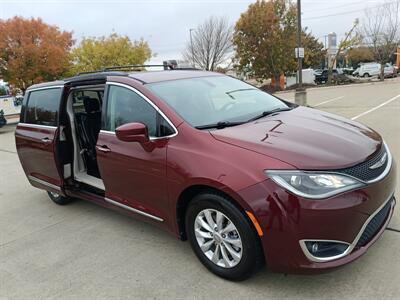 2017 Chrysler Pacifica Touring Plus   - Photo 14 - Dallas, TX 75252