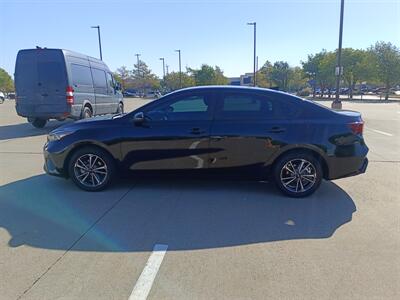 2023 Kia Forte LXS   - Photo 4 - Dallas, TX 75252