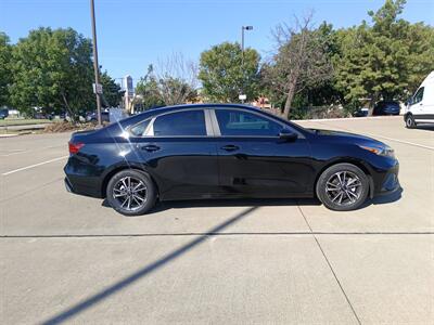 2023 Kia Forte LXS   - Photo 8 - Dallas, TX 75252