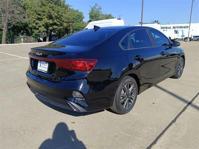 2023 Kia Forte LXS   - Photo 7 - Dallas, TX 75252