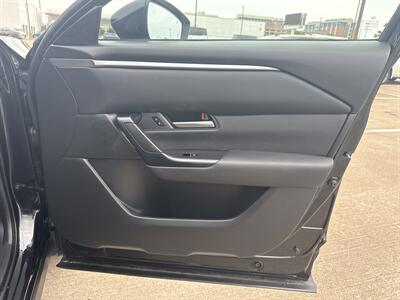 2025 Mazda CX-50 2.5 S Preferred   - Photo 13 - Dallas, TX 75252