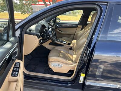 2018 Porsche Macan - Photo 14 - Dallas, TX 75252