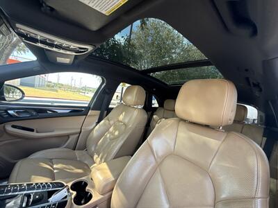 2018 Porsche Macan - Photo 16 - Dallas, TX 75252