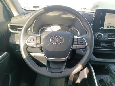 2023 Toyota Highlander LE   - Photo 21 - Dallas, TX 75252