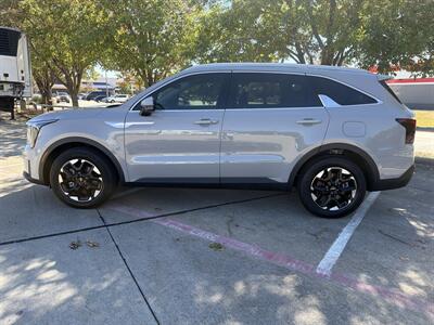 2026 Kia Sorento S   - Photo 4 - Dallas, TX 75252