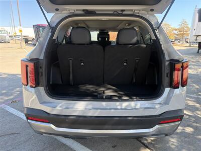 2026 Kia Sorento S   - Photo 19 - Dallas, TX 75252