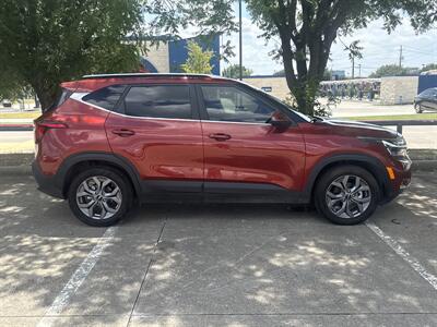 2024 Kia Seltos S   - Photo 8 - Dallas, TX 75252
