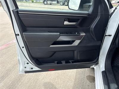 2023 Toyota Tundra SR5   - Photo 13 - Dallas, TX 75252