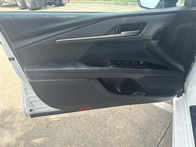 2025 Toyota Camry SE   - Photo 10 - Dallas, TX 75252