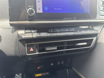 2025 Toyota Camry SE   - Photo 28 - Dallas, TX 75252