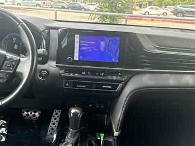2025 Toyota Camry SE   - Photo 25 - Dallas, TX 75252