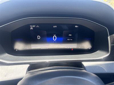 2025 Volkswagen Jetta SE   - Photo 20 - Dallas, TX 75252