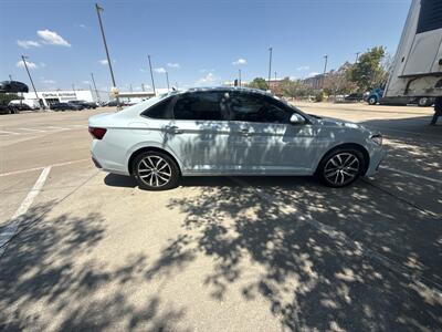 2025 Volkswagen Jetta SE   - Photo 8 - Dallas, TX 75252