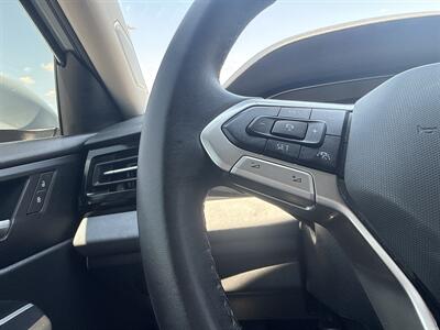 2025 Volkswagen Jetta SE   - Photo 21 - Dallas, TX 75252