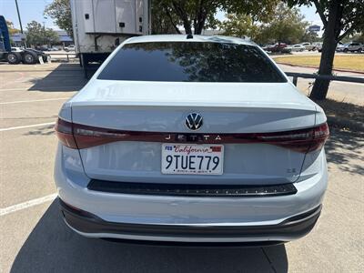 2025 Volkswagen Jetta SE   - Photo 6 - Dallas, TX 75252