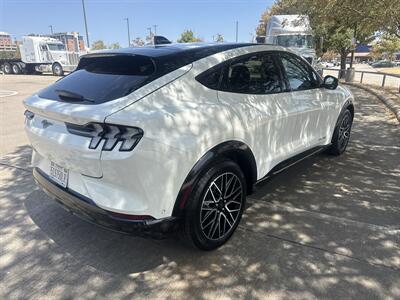 2024 Ford Mustang Mach-E Premium - Photo 7 - Dallas, TX 75252