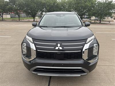 2025 Mitsubishi Outlander SE   - Photo 2 - Dallas, TX 75252
