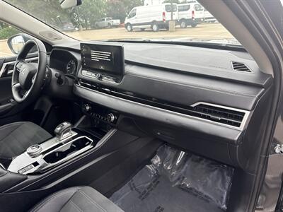 2025 Mitsubishi Outlander SE   - Photo 22 - Dallas, TX 75252