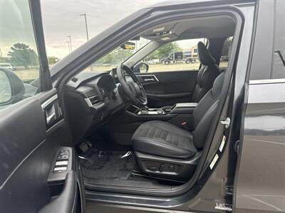 2025 Mitsubishi Outlander SE   - Photo 17 - Dallas, TX 75252