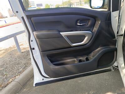 2023 Nissan Titan SV   - Photo 10 - Dallas, TX 75252