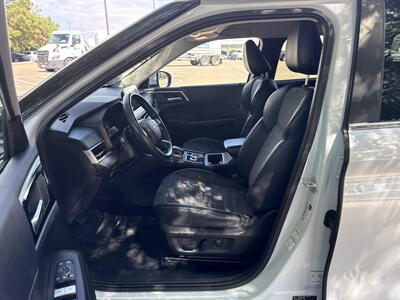 2024 Mitsubishi Outlander SE   - Photo 17 - Dallas, TX 75252