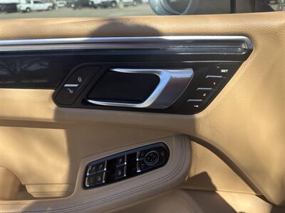 2015 Porsche Macan S   - Photo 11 - Dallas, TX 75252