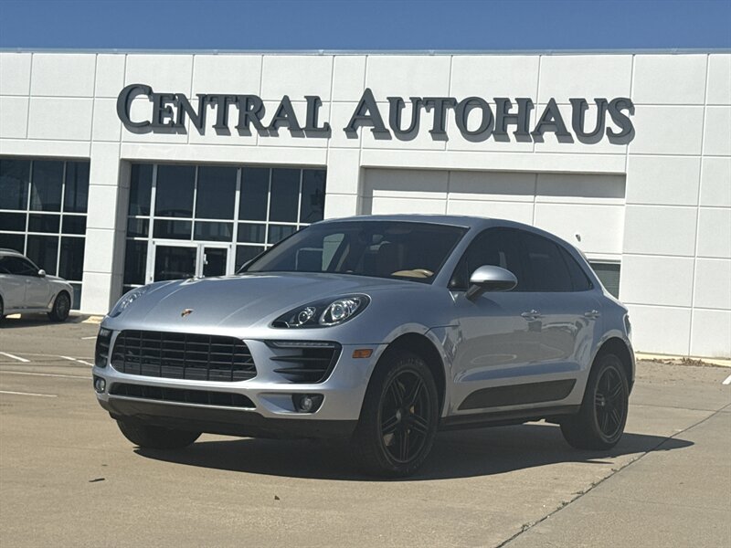 2015 Porsche Macan S