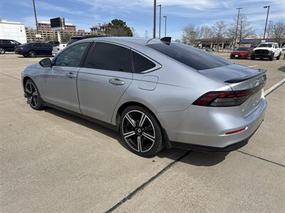 2024 Honda Accord Hybrid Sport   - Photo 5 - Dallas, TX 75252