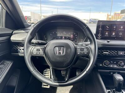 2024 Honda Accord Hybrid Sport   - Photo 23 - Dallas, TX 75252